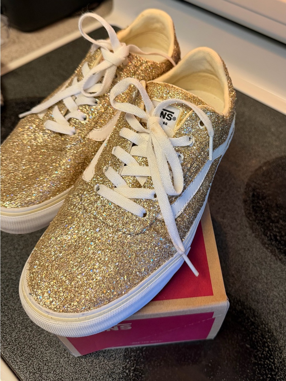 Women’s Vans Gold Glitter Vans Old Skool deluxe comfort Ortholite - Picture 3 of 7